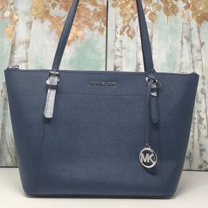 NWT Michael Kors Ciara navy blue